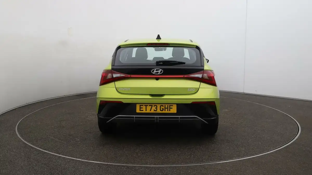 2024-hyundai-i20-10-t-gdi-advance-big-6