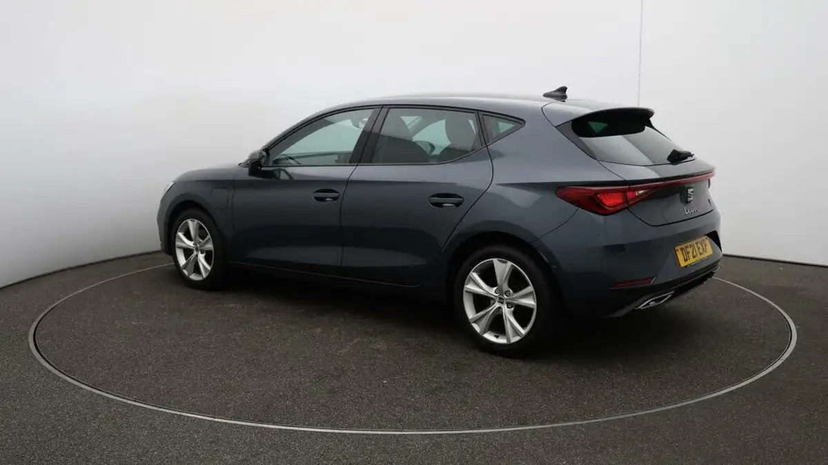 2021-seat-leon-14-e-hybrid-fr-hatchback-big-28