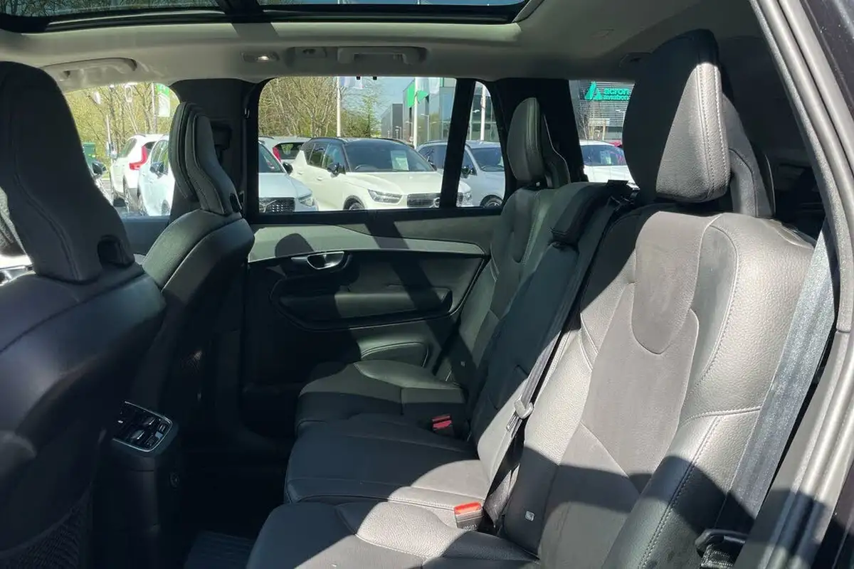 2024-volvo-xc90-20-t8-plus-big-29