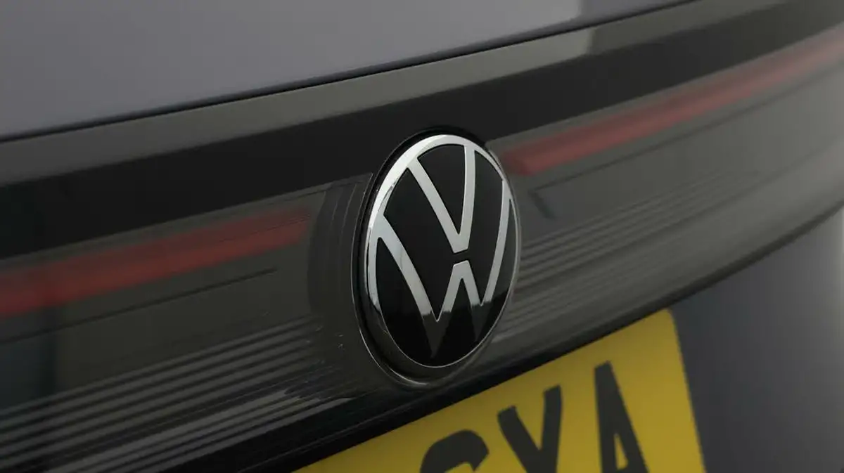 2022-volkswagen-taigo-10-tsi-life-95ps-big-19