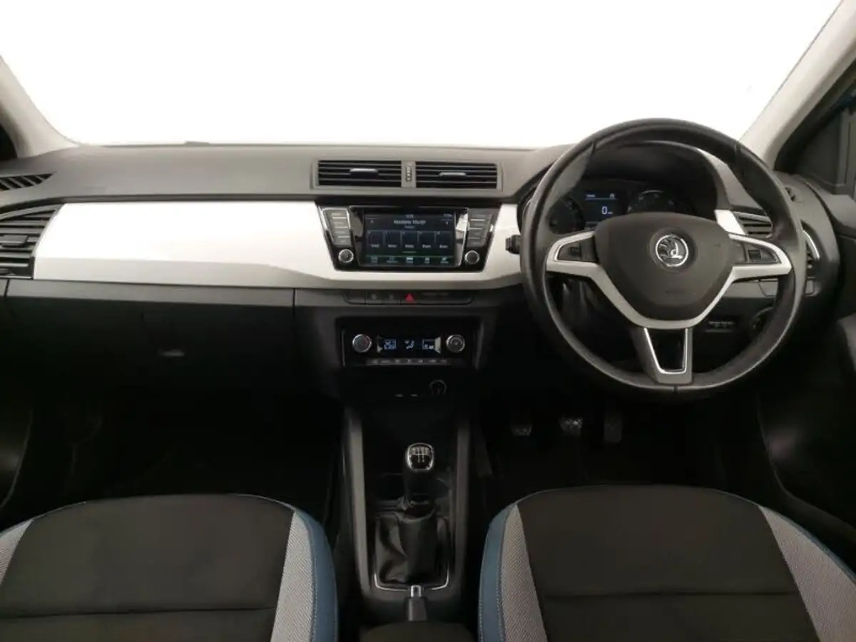 2017-skoda-fabia-14tdi-se-l-105ps-estate-big-2