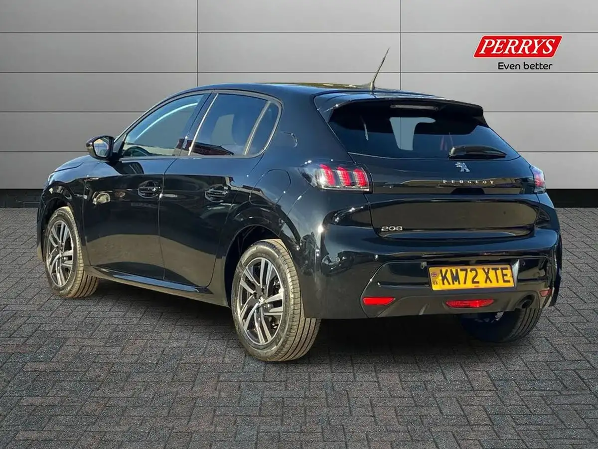 2022-peugeot-208-12-puretech-allure-premium-100ps-big-1