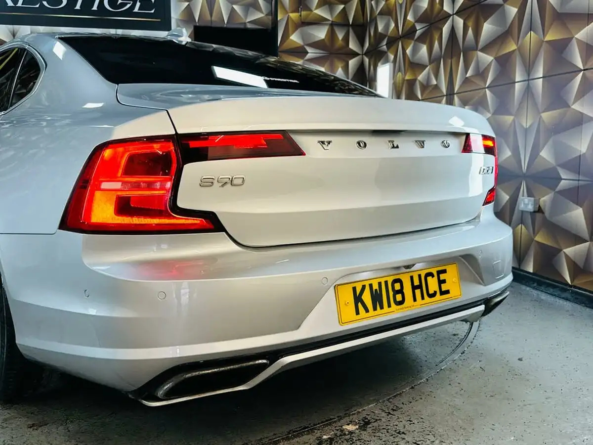 2018-volvo-s90-20td-d5-r-design-awd-big-23