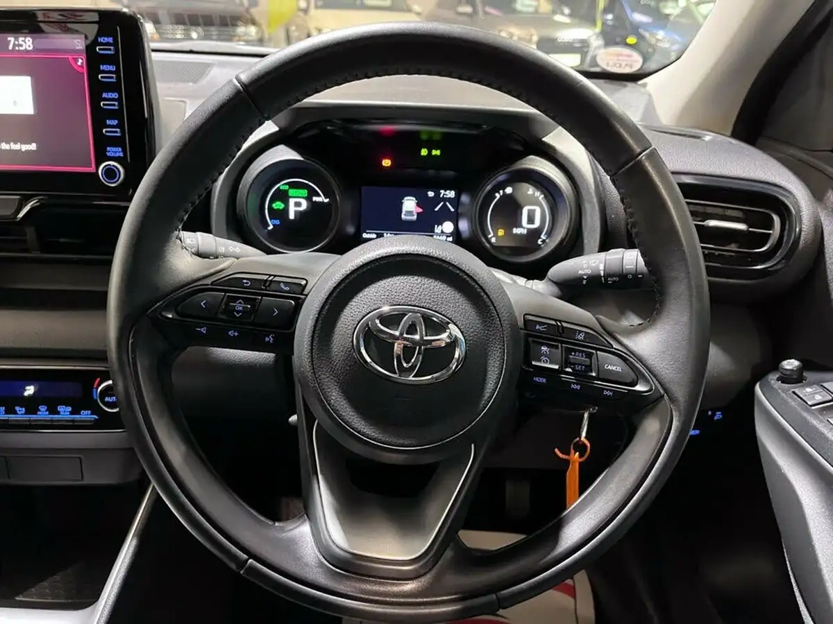 2023-toyota-yaris-15-vvt-i-design-big-21