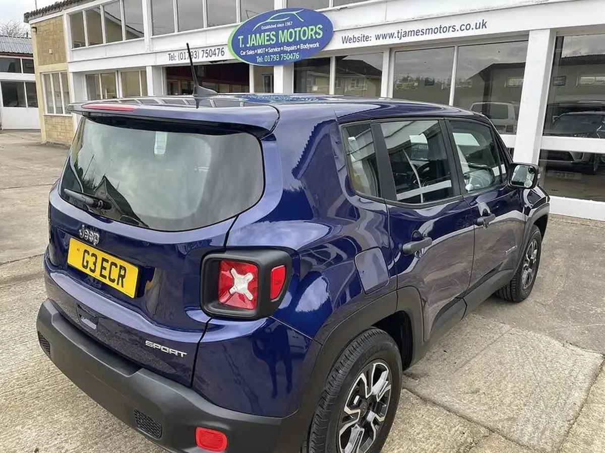 2019-jeep-renegade-10-gse-sport-big-6