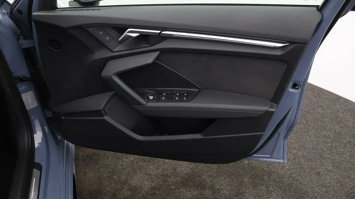 2022-audi-rs3-25-tfsi-sportback-5d-big-15