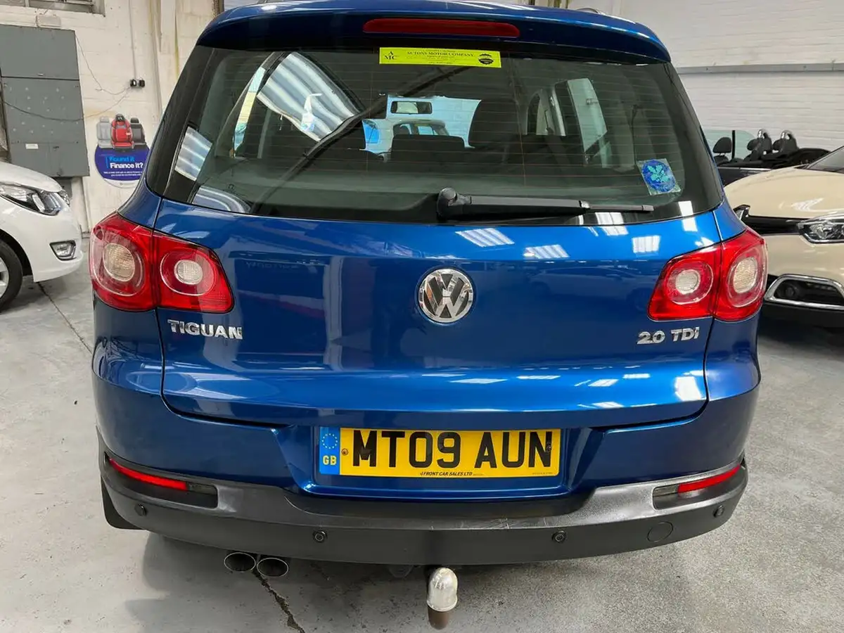 2009-volkswagen-tiguan-20td-s-4motion-big-3