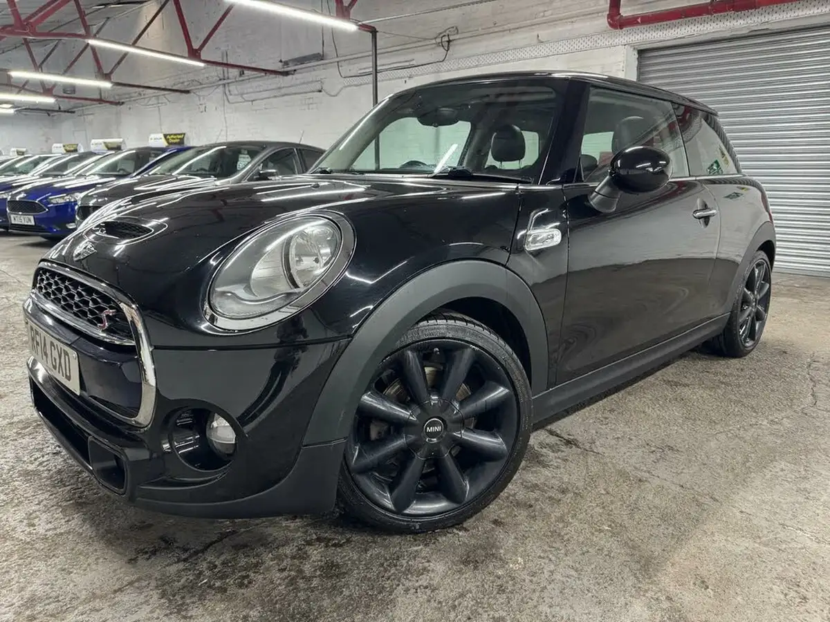 2014-mini-cooper-20-cooper-s-3d-big-0