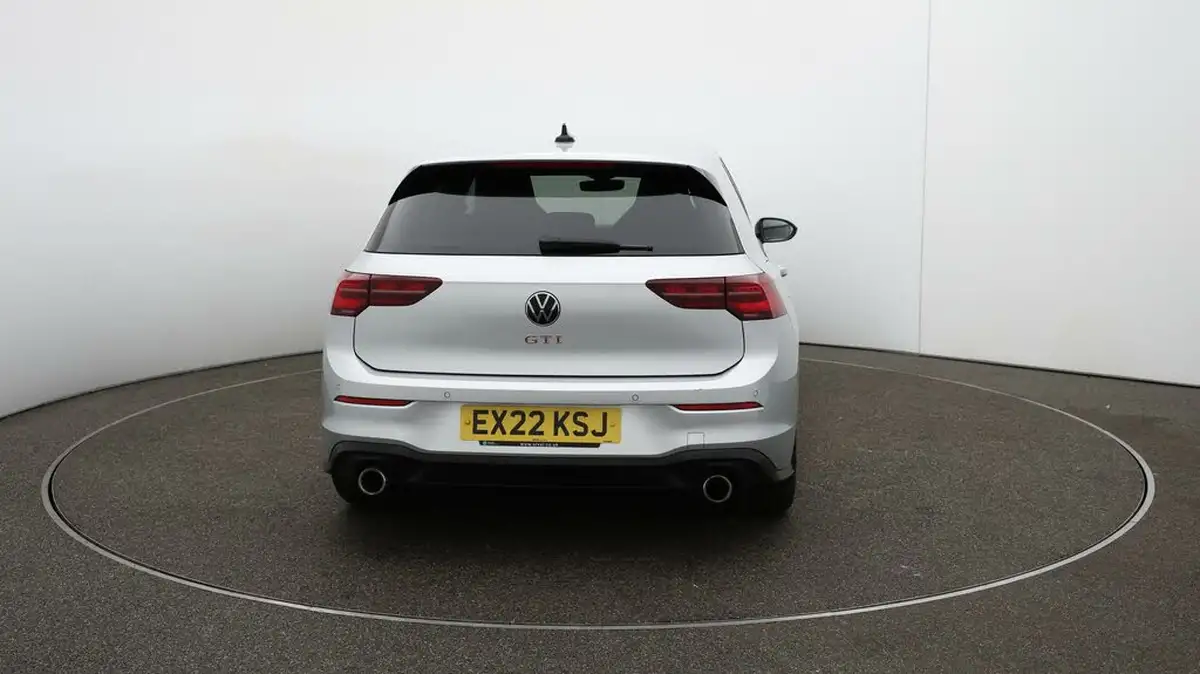 2022-volkswagen-golf-20-tsi-gti-dsg-big-50