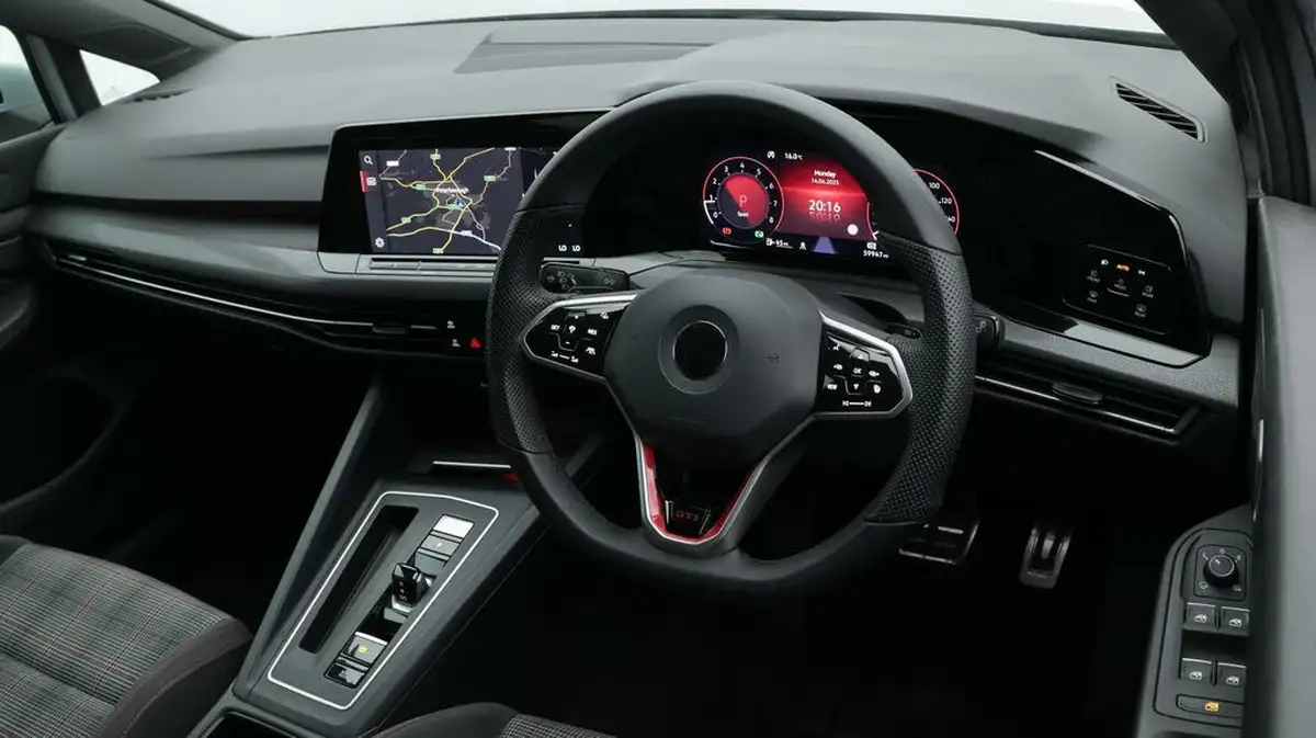 2022-volkswagen-golf-20-tsi-gti-dsg-big-9