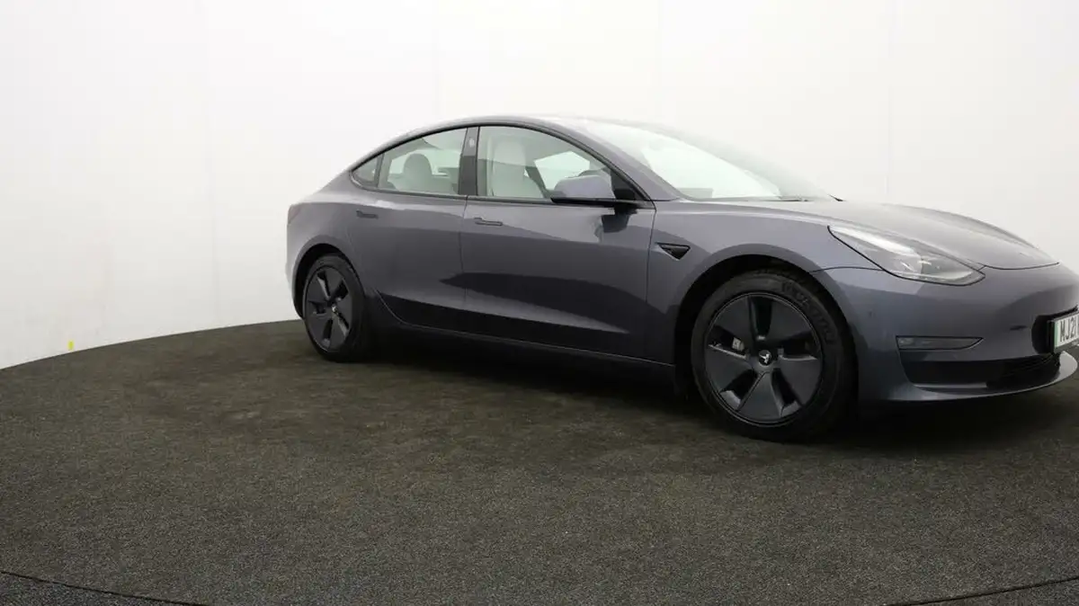 2021-tesla-model-3-e-long-range-4x4-big-39
