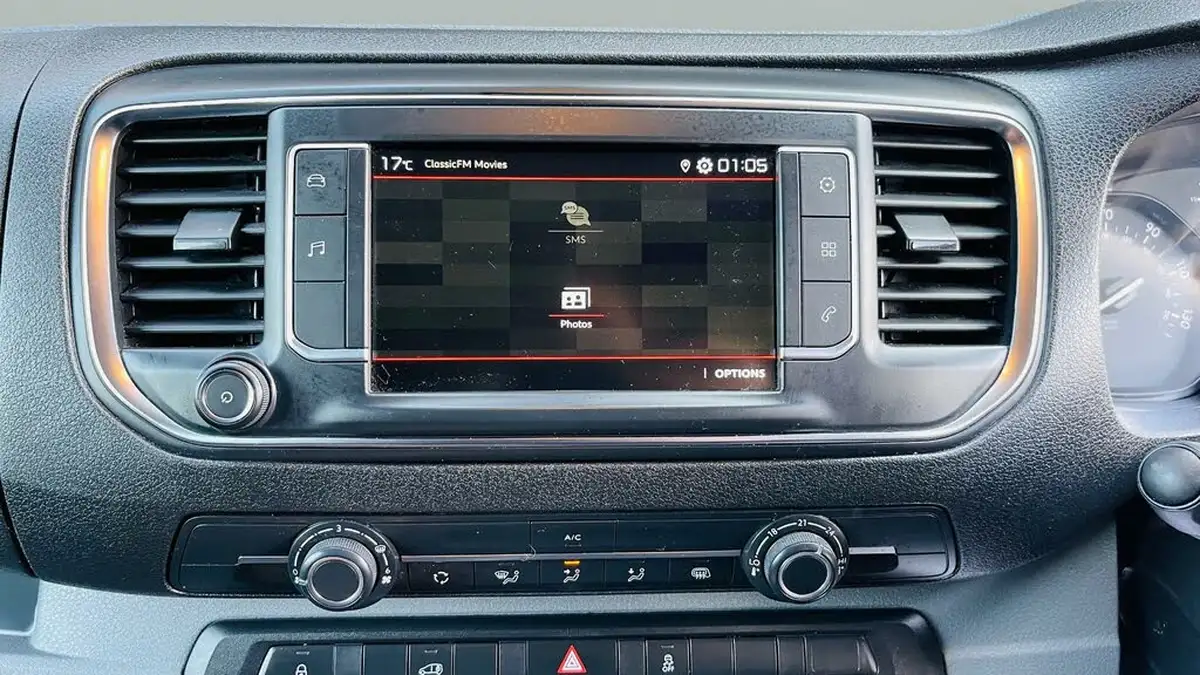 2019-citroen-dispatch-16bluehdi-x-m-1000-115pseu6-ss-big-24