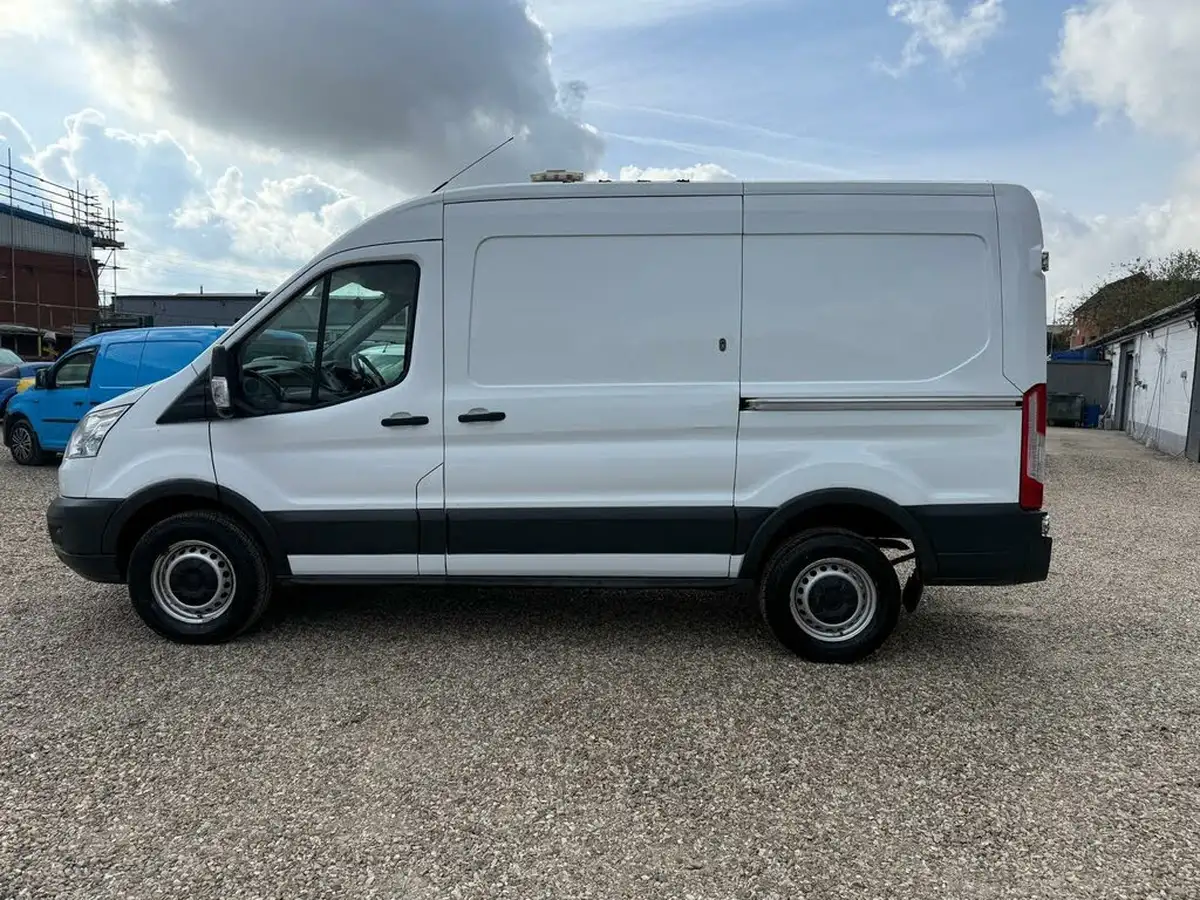 2016-ford-transit-22tdci-350-l2h2-155ps-rwd-panel-van-big-3