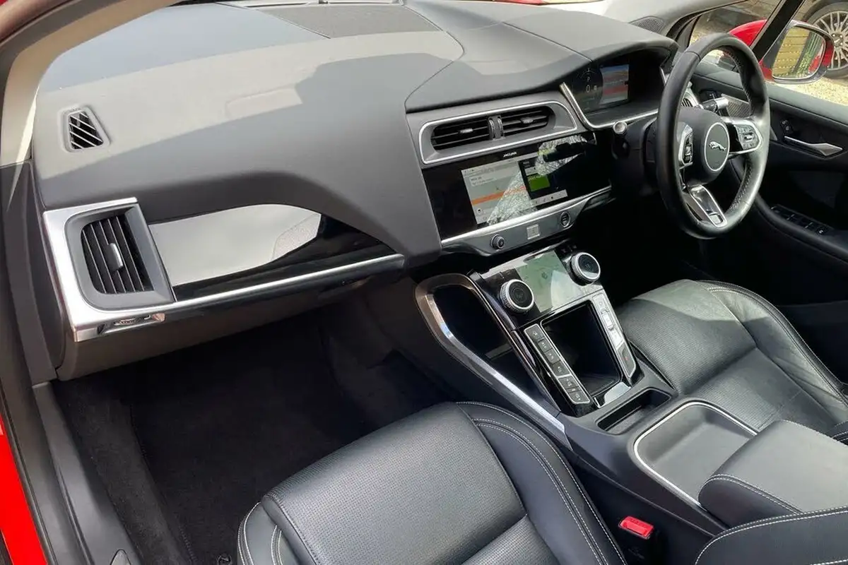 2019-jaguar-i-pace-ev400-se-big-26