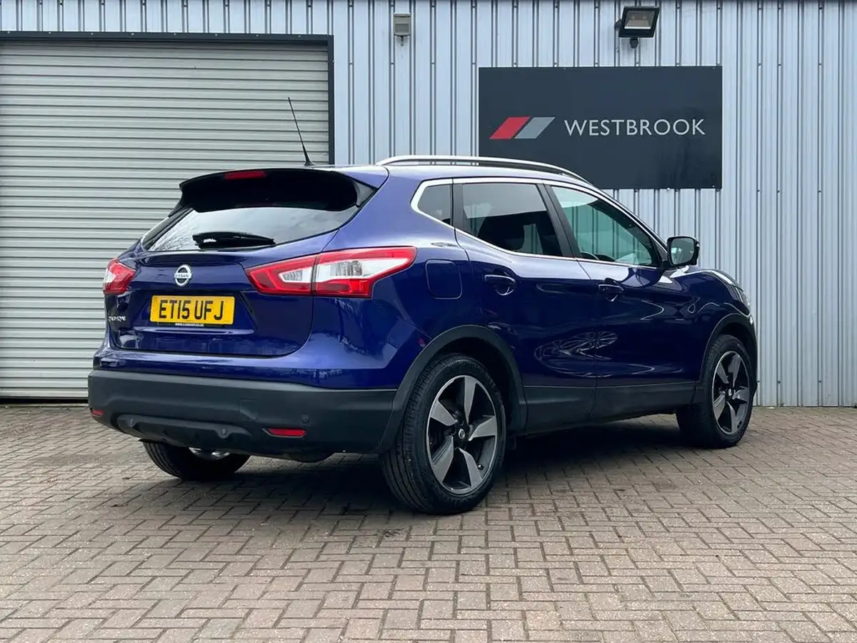 2015-nissan-qashqai-12-n-tec-big-7