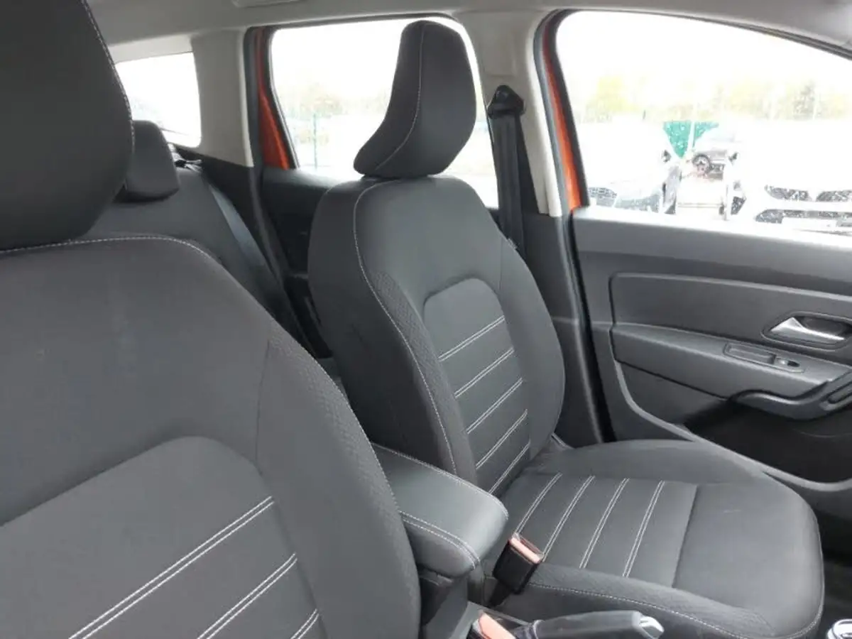 2022-dacia-duster-13-tce-comfort-130hpeu6d-4x2-window-van-big-12
