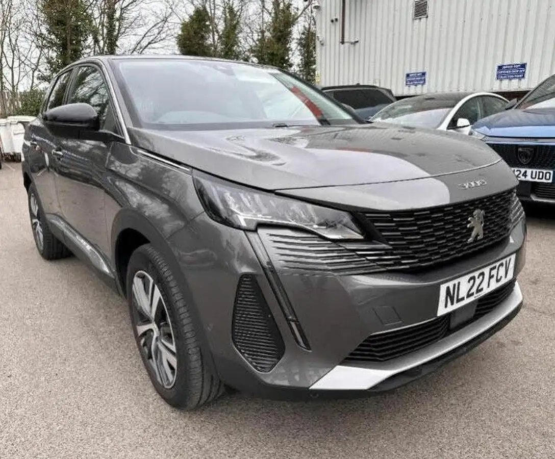 2022-peugeot-3008-suv-12-puretech-allure-big-0