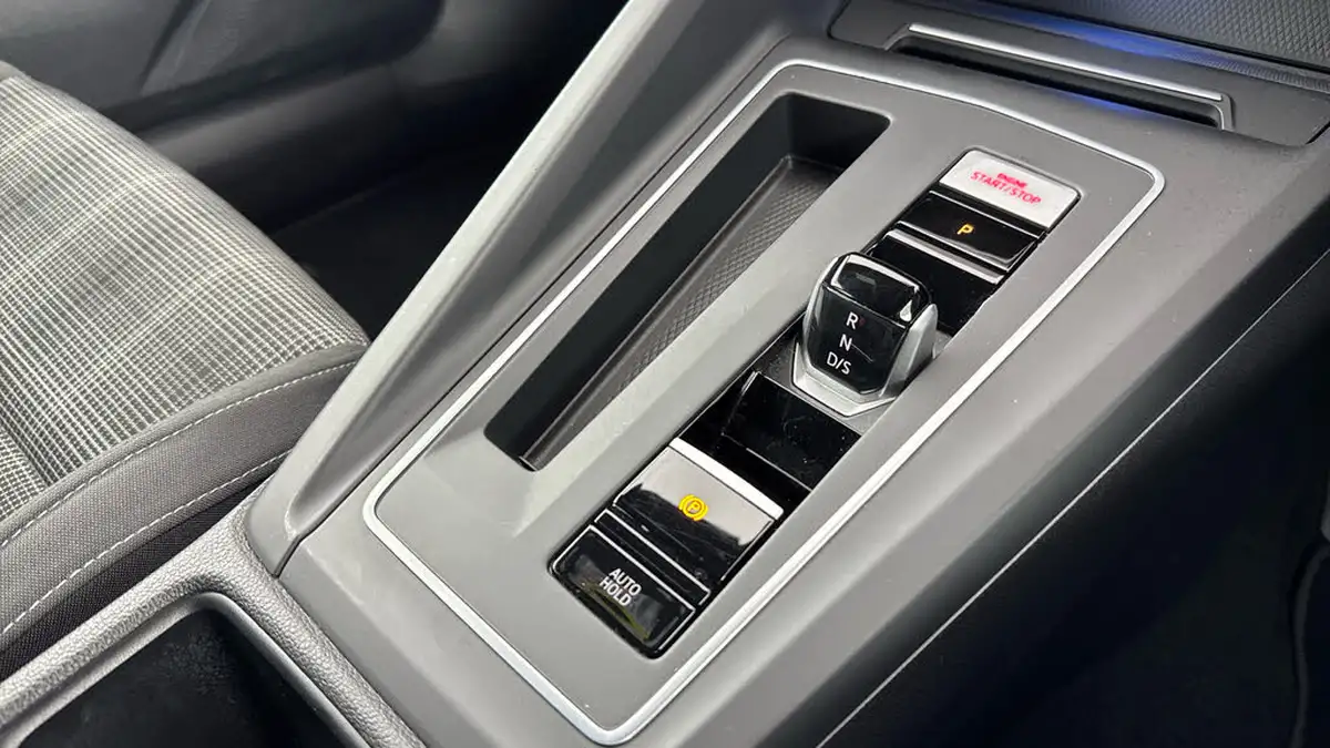 2021-volkswagen-golf-20tdi-gtd-big-15