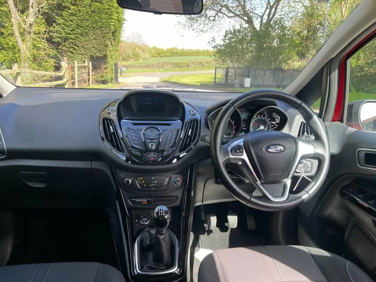 2016-ford-b-max-14-zetec-red-edition-big-23