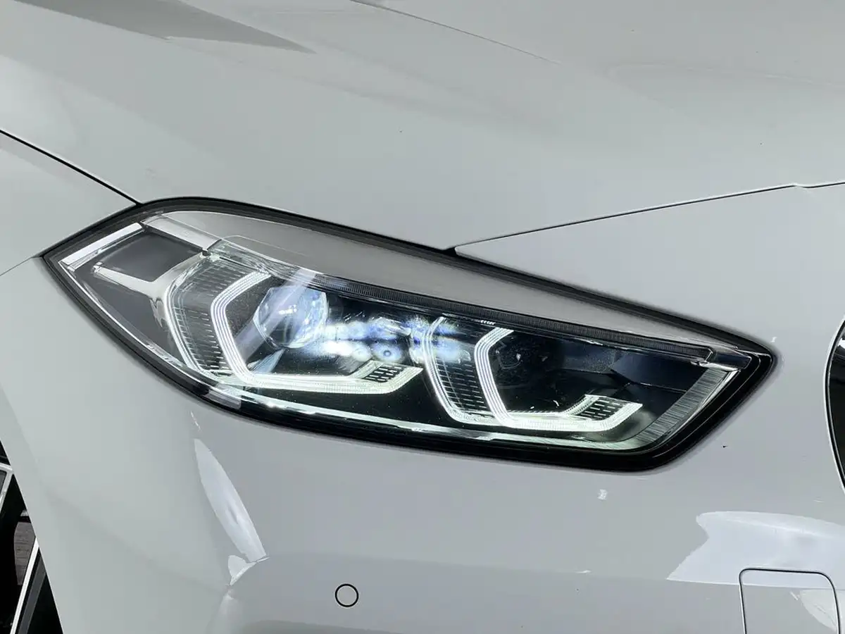 2021-bmw-1-series-15-118i-sport-lcp-big-5