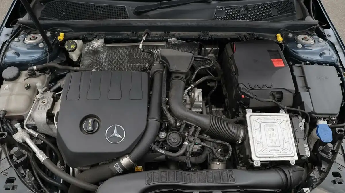 2020-mercedes-benz-a-class-13-a200-sport-executive-hatchback-5d-7g-dct-big-19