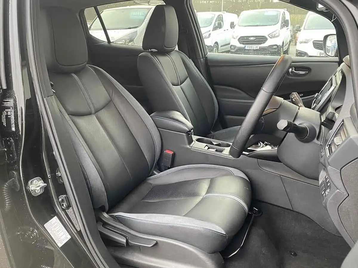 2024-nissan-leaf-e-tekna-39kwh-big-31