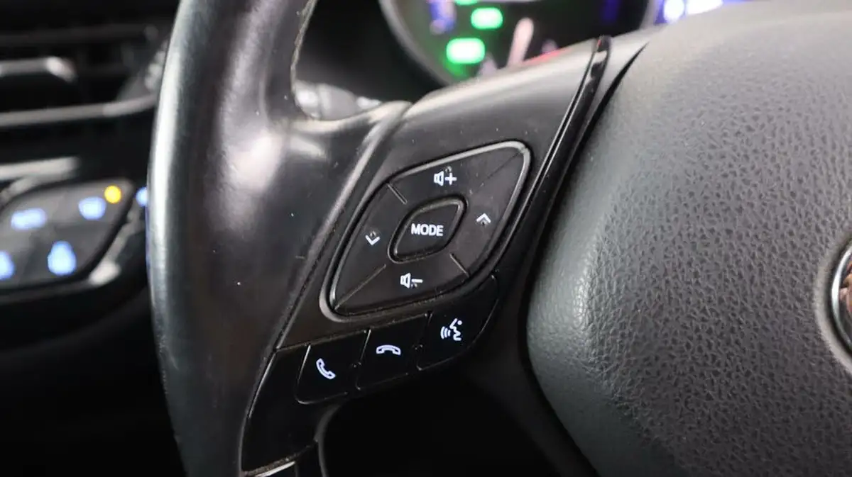 2018-toyota-c-hr-18-vvt-i-excel-big-22
