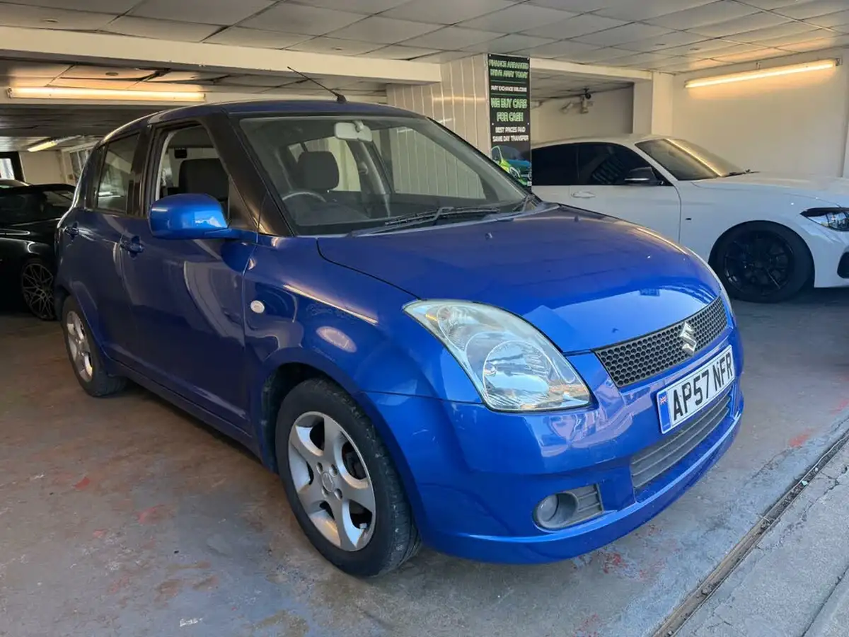 2007-suzuki-swift-15-glx-5d-big-2