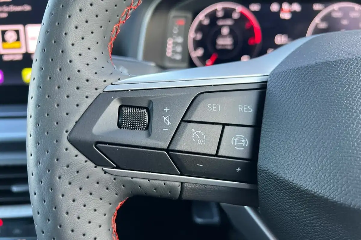 2024-seat-arona-10-tsi-fr-limited-edition-dsg-big-25