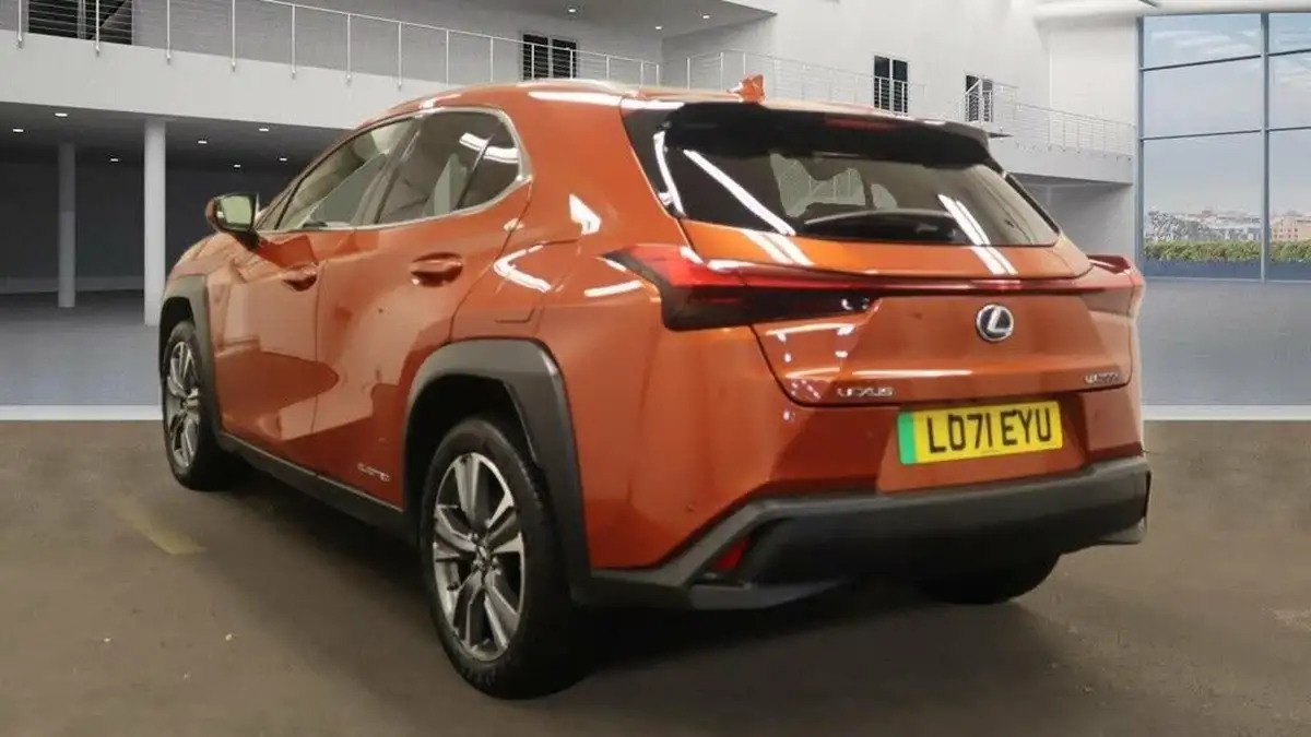 2022-lexus-ux-300e-e-ux-201bhp-big-3