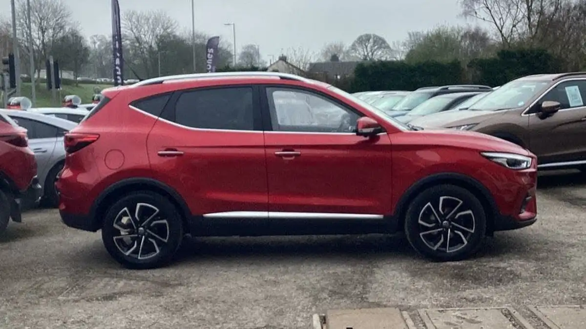 2023-mg-zs-suv-15-vti-tech-exclusive-big-15