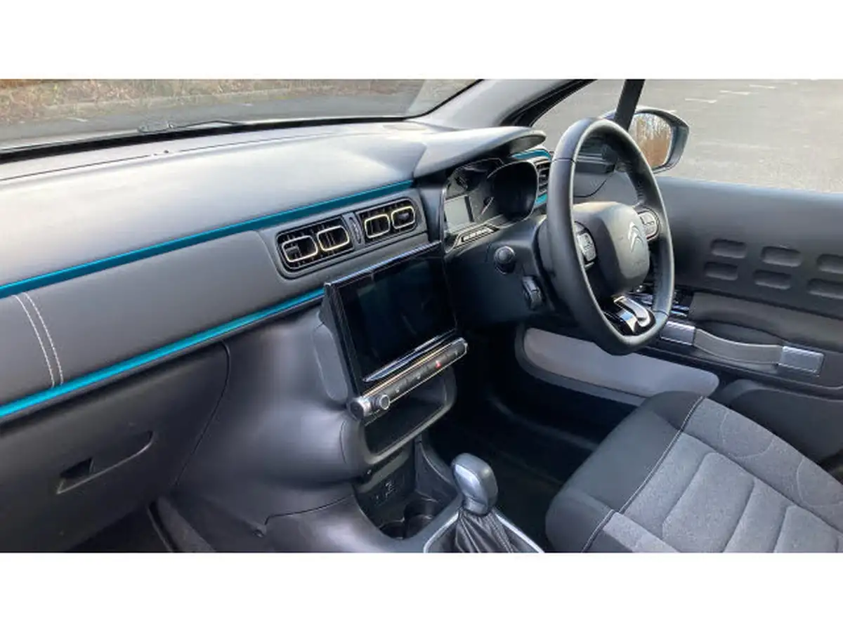 2022-citroen-c3-12-puretech-shine-plus-110ps-ss-eat6-big-8