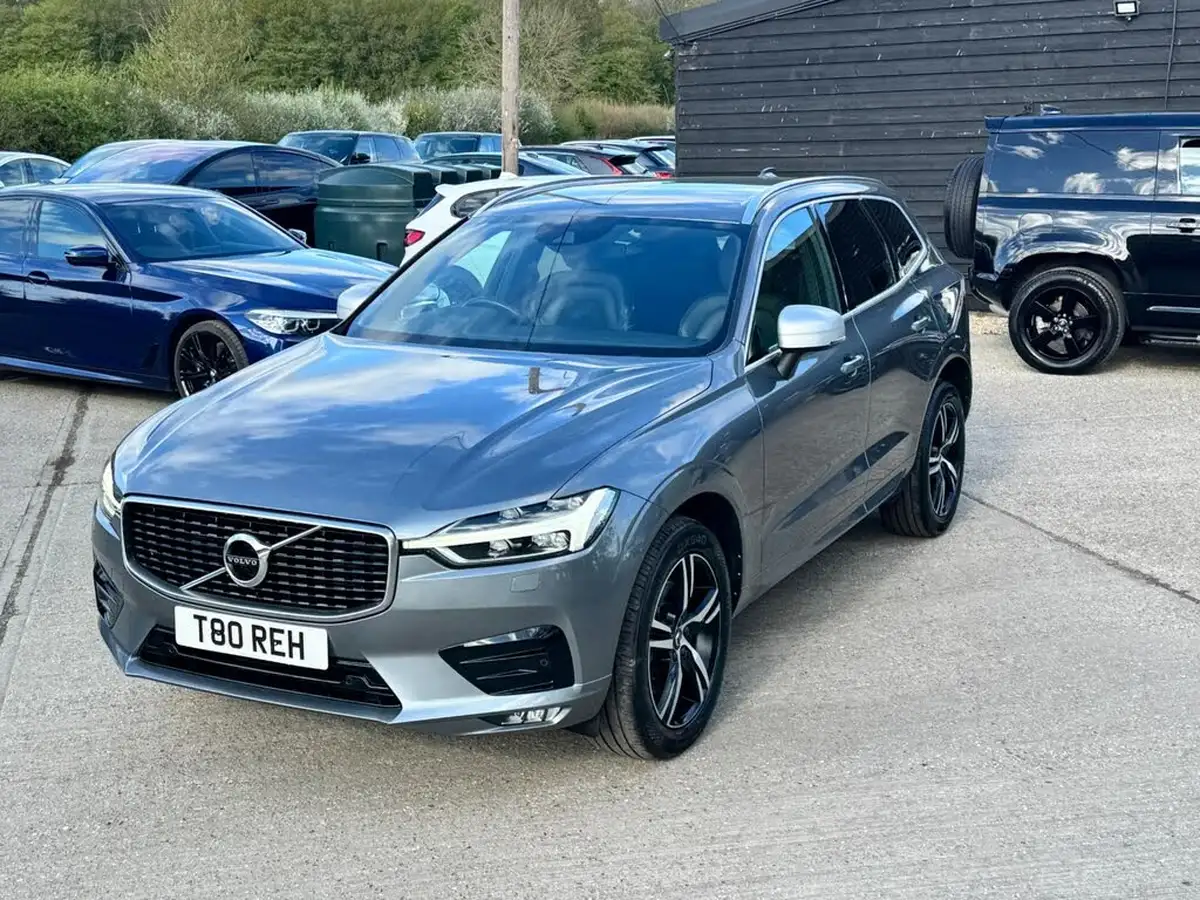 2018-volvo-xc60-20td-d4-r-design-4x4-geartronic-big-12