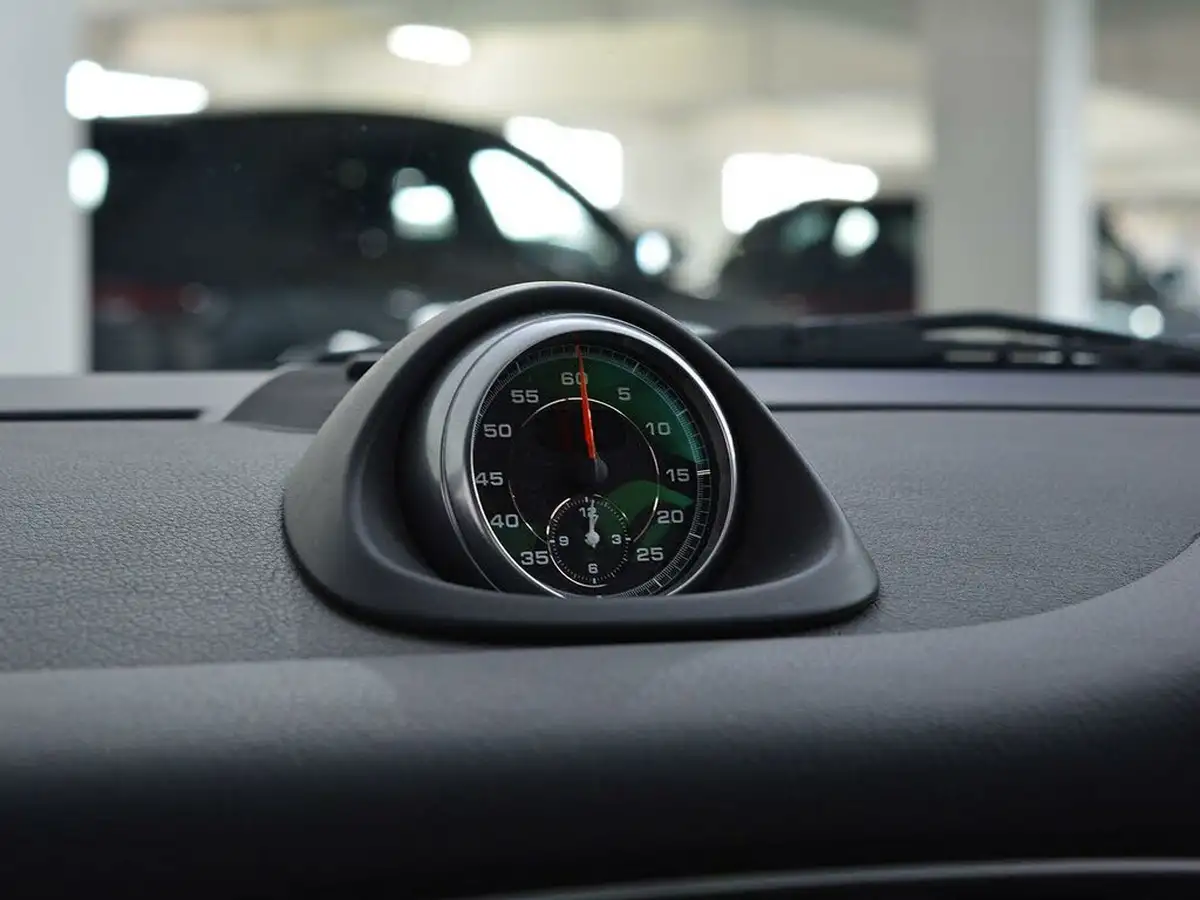 2011-porsche-911-38-carrera-gts-coupe-pdk-big-20
