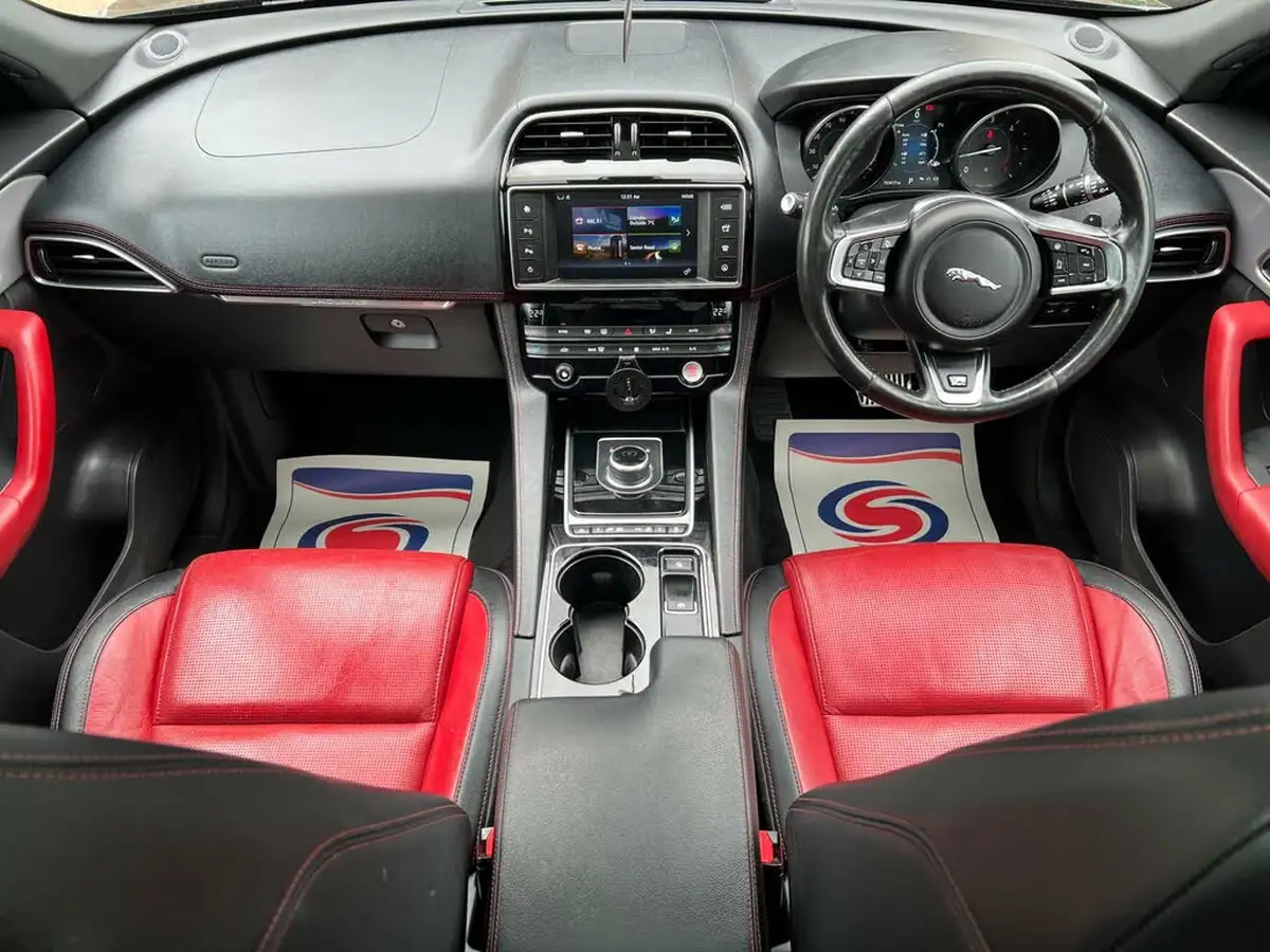 2016-jaguar-f-pace-20-i4d-r-sport-awd-auto-big-11