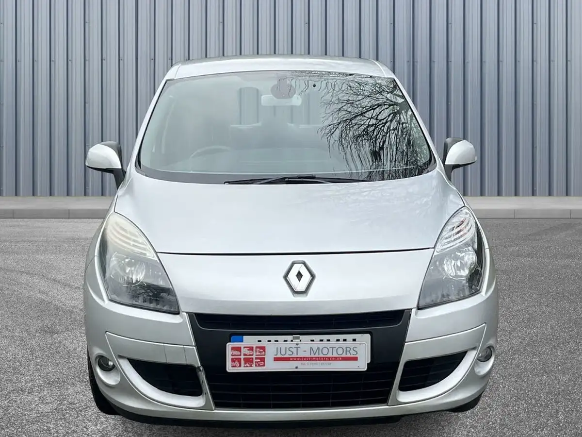 2011-renault-scenic-16-dynamique-tom-tom-big-1