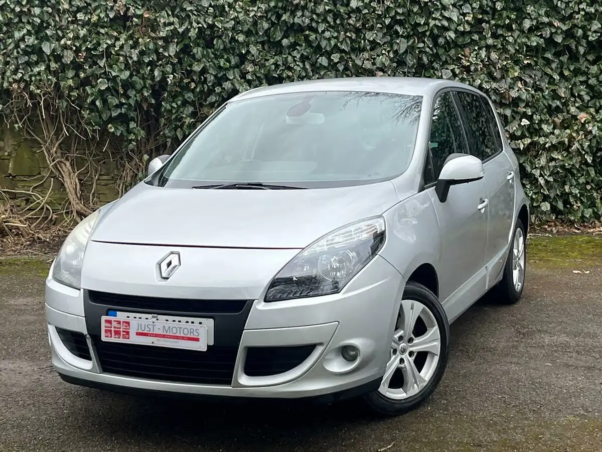 2011-renault-scenic-16-dynamique-tom-tom-big-48