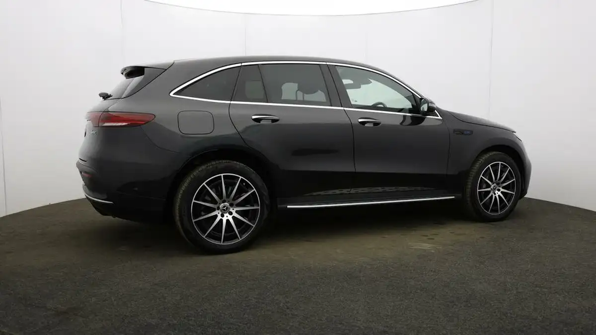 2021-mercedes-benz-eqc-e-eqc-400-amg-line-big-46