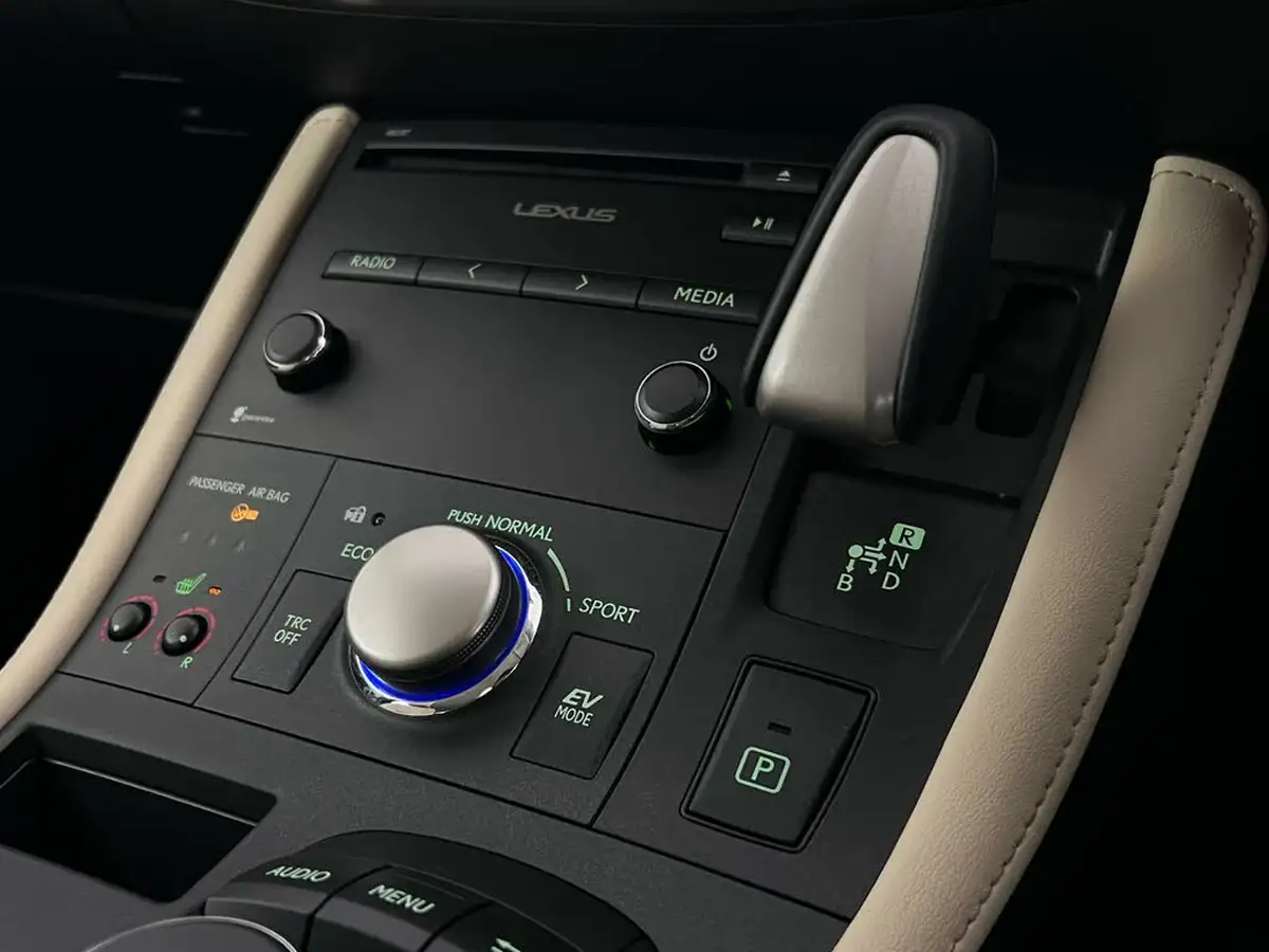 2016-lexus-ct-200h-18-luxury-sun-big-27