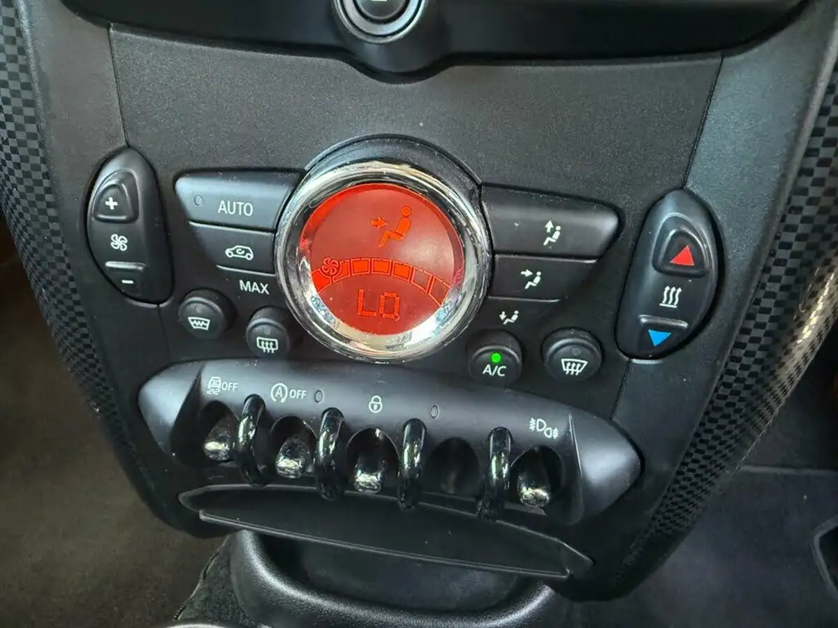 2014-mini-countryman-16-one-98bhp-big-30