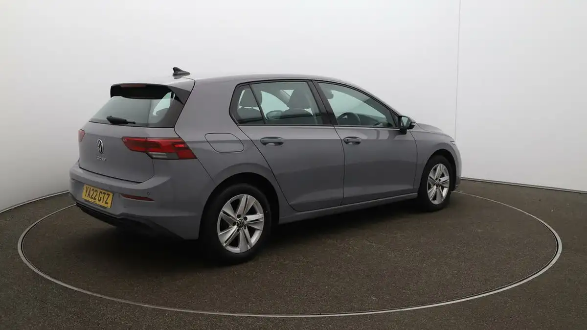 2022-volkswagen-golf-20tdi-life-hatchback-big-44