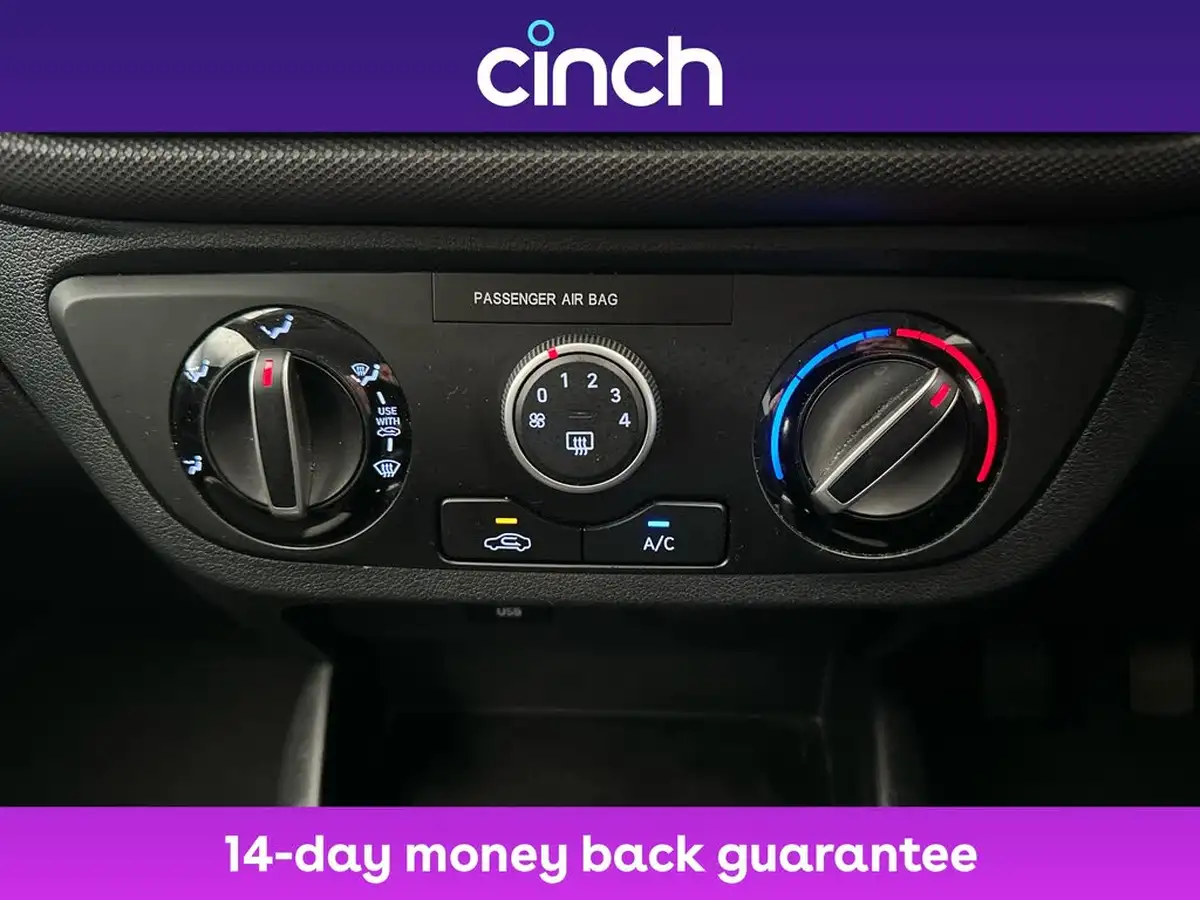 2020-hyundai-i10-10-se-connect-big-25