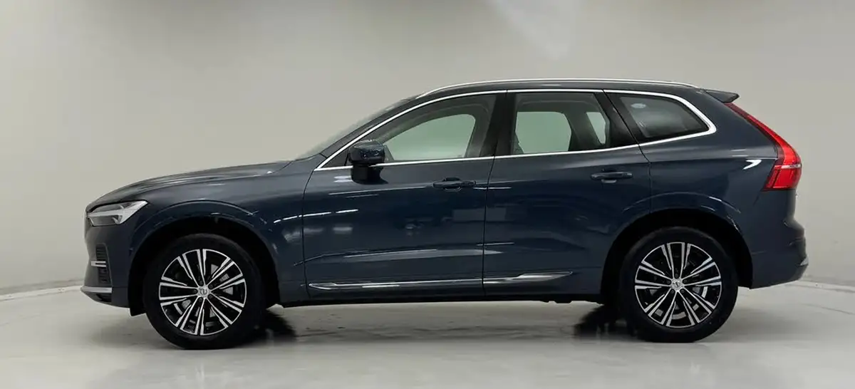 2021-volvo-xc60-20-b5-inscription-awd-big-1