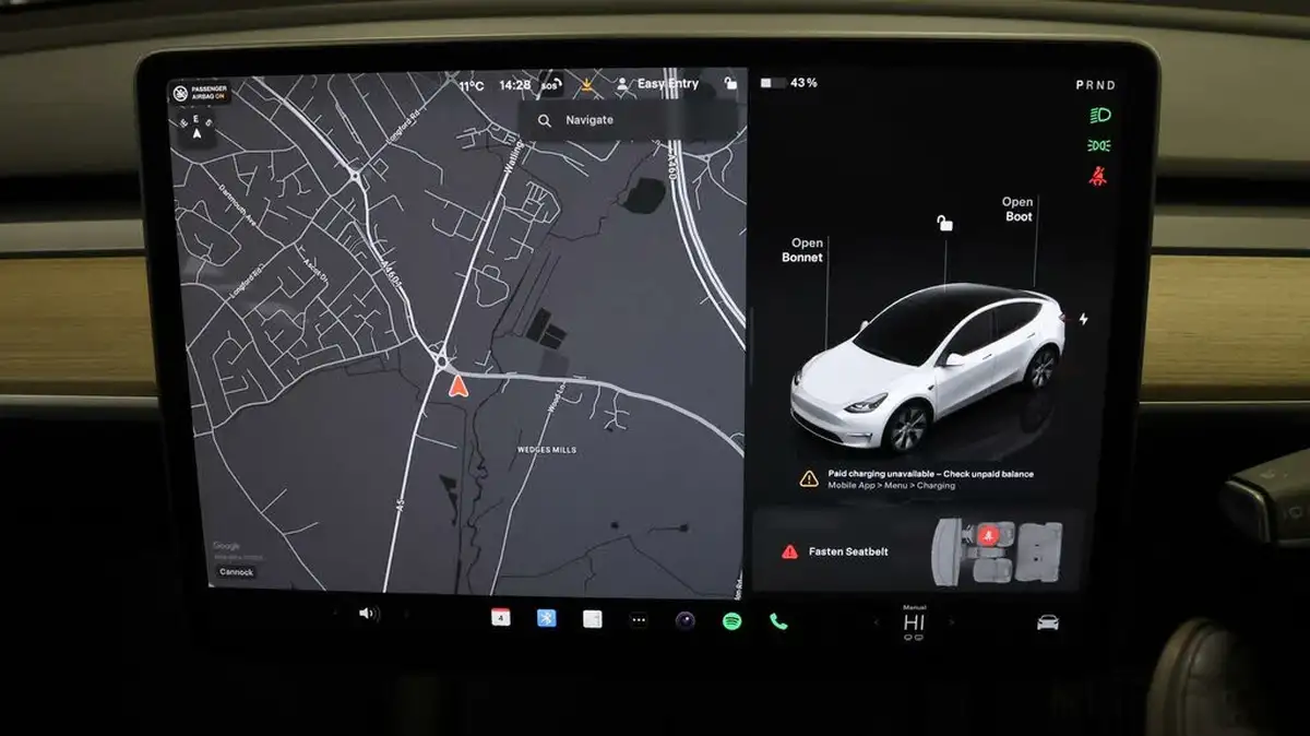 2023-tesla-model-y-e-rwd-big-10
