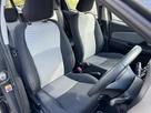 2017-toyota-yaris-15-vvt-i-icon-navi-small-17