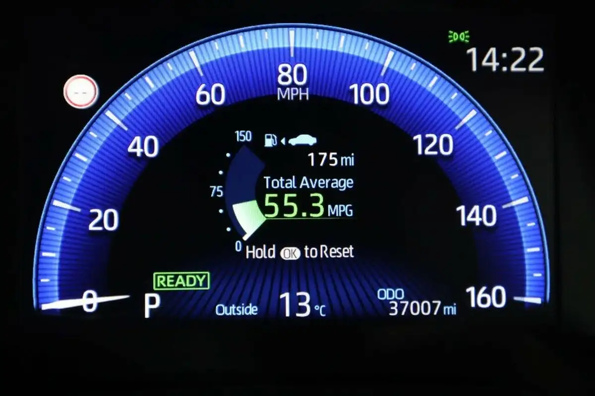 2021-toyota-corolla-18-vvt-i-icon-tech-spare-wheel-touring-sports-5d-big-41