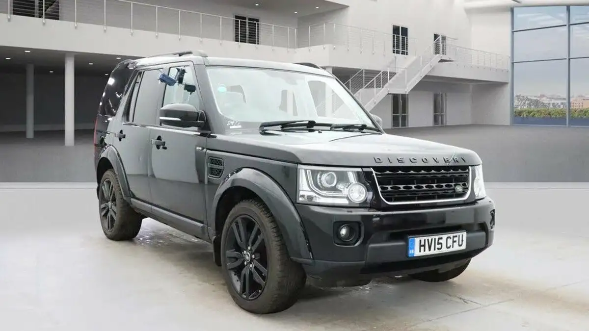2015-land-rover-discovery-4-30-sd-v6-hse-big-0