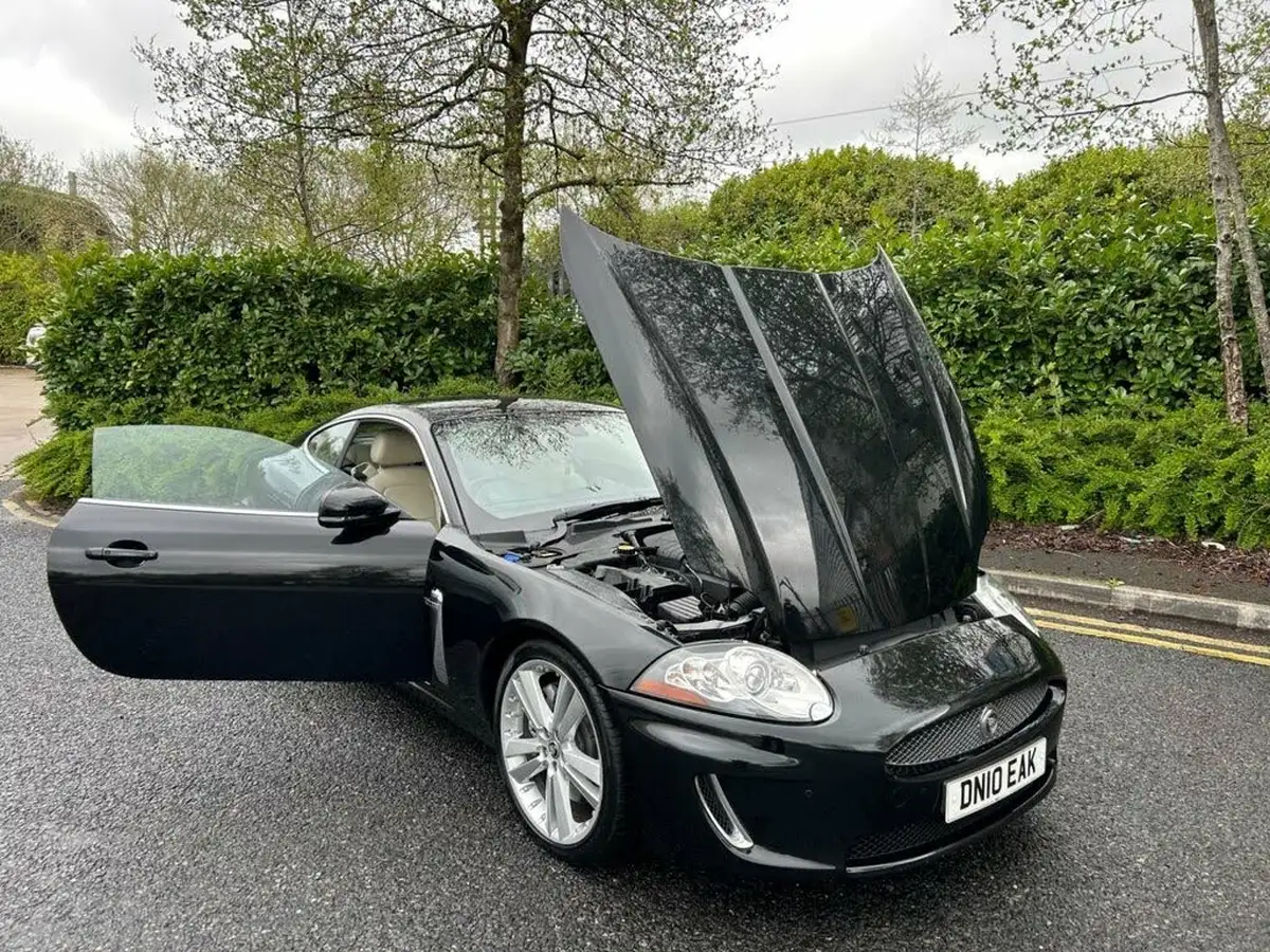 2010-jaguar-xk-50-portfolio-coupe-big-12