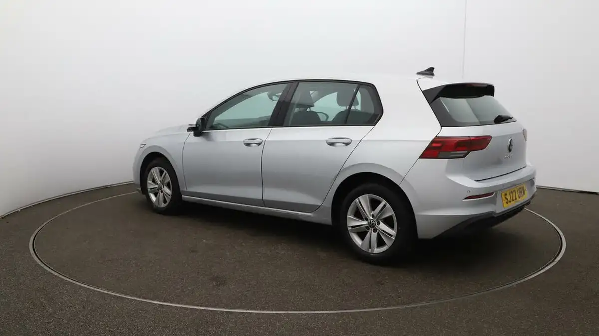 2022-volkswagen-golf-15-tsi-life-150ps-hatchback-big-5