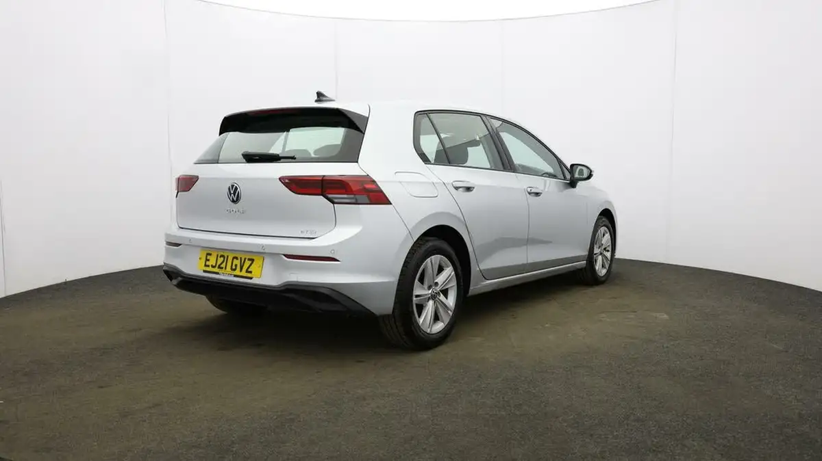 2021-volkswagen-golf-10-etsi-life-hatchback-big-50
